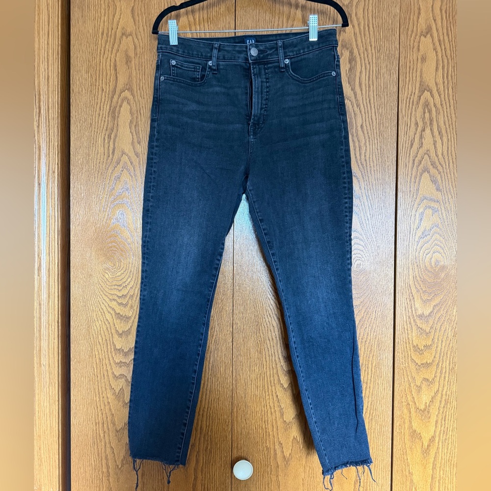 Gap Women's Raw Hem Faded Black Jeans